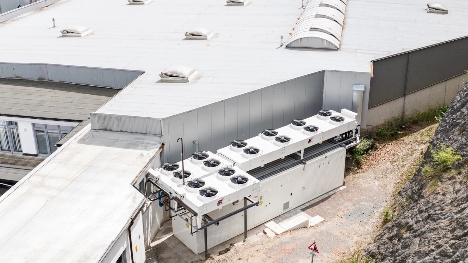 Wärmepumpe mit Kälteanlage